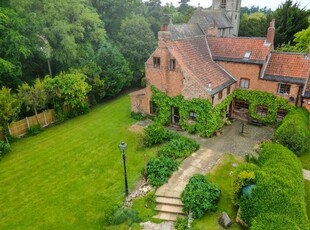 Farmhouse for sale in Norwell Road, Caunton, Newark NG23