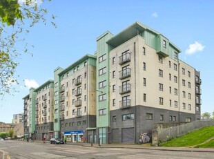 Flat for sale in 4/4 Lindsay Road, Leith, Edinburgh EH6