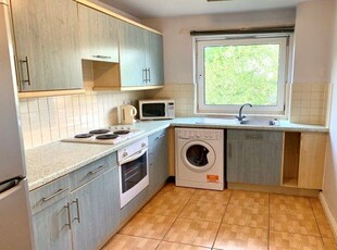 Flat to rent in 1 Whiteoak Road, Manchester M14