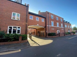 Flat to rent in Charter Mews, Lichfield WS13