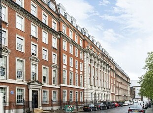 Flat to rent in Grosvenor Square, Mayfair, London W1K