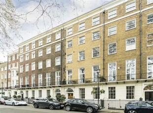 Flat to rent in Montagu Square, London W1H