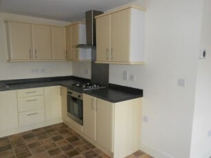 Flat to rent in Old School Lane, Creswell, Worksop S80