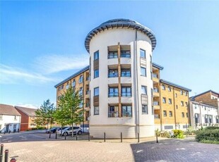 Flat to rent in Tuke Walk, Swindon SN1