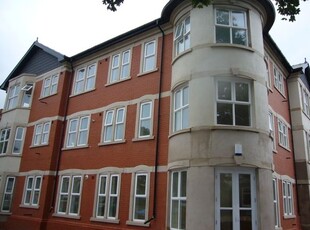 Flat to rent in Victoria Road, Liverpool L22