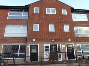 Flat to rent in Walmesley Road, Leigh WN7