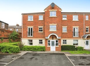 Flat for sale in St. Pauls Mews, York, North Yorkshire YO24