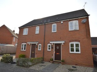 Semi-detached house to rent in Cambrian Road, Tewkesbury, Gloucestershire GL20