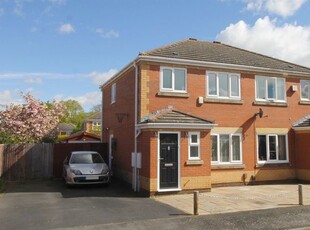 Semi-detached house to rent in Perry Grove, Loughborough LE11
