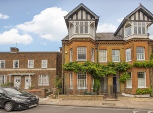 Semi-detached house to rent in The Vineyard, Richmond TW10