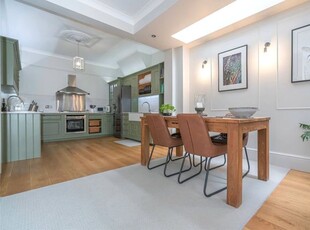Terraced house for sale in Park Hall Road, London N2