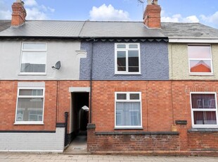 Terraced house to rent in Charles Street, Nottingham NG15