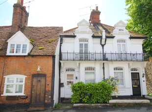 Terraced house to rent in Gravel Hill, Henley-On-Thames, Oxfordshire RG9