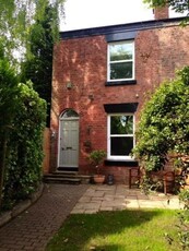 Terraced house to rent in Sandfield Road, Woolton, Liverpool L25