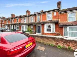 Terraced house to rent in St. Philips Avenue, Maidstone, Kent ME15