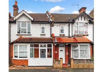 Terraced house to rent in Windermere Road, Croydon CR0