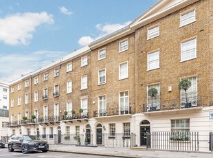 Town house to rent in Wilton Street, London SW1X