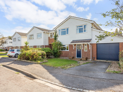 4 bedroom property for sale in Quantock Close, Reading, RG10