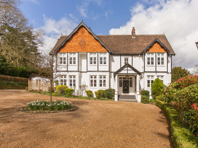 7 bedroom property for sale in Langley Road, Kings Langley, WD4