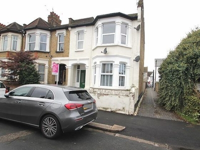 3 bedroom flat for sale Westcliff-on-sea, SS0 9QS