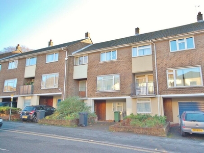 6 bedroom terraced house for rent in Winchester City Centre, SO23