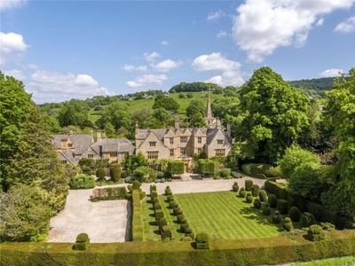 10 Bedroom Detached House For Sale In Broadway, Gloucestershire