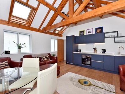 2 Bedroom Apartment For Rent In Marlow, Buckinghamshire