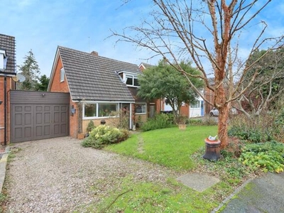 2 Bedroom Link Detached House For Sale In Finchfield