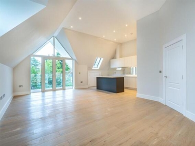 2 Bedroom Penthouse For Sale In Gerrards Cross, Buckinghamshire