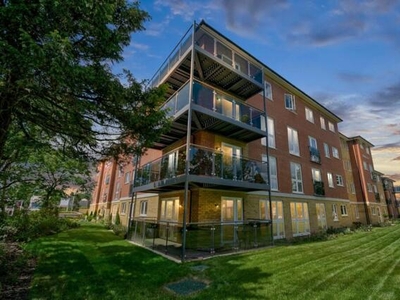 2 Bedroom Retirement Property For Sale In Southampton, Hampshire