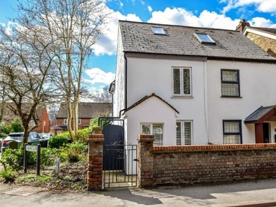2 Bedroom Semi-detached House For Sale In Watford, Herts