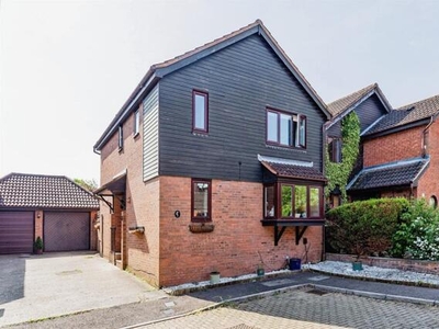 3 Bedroom Detached House For Sale In Watton At Stone
