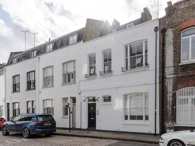 3 Bedroom Mews Property For Sale In Marylebone