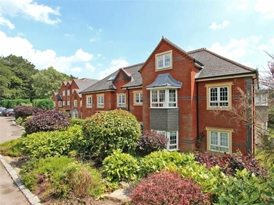 3 Bedroom Penthouse For Sale In Kingswood, Surrey