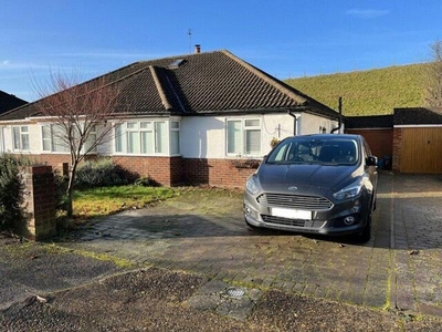 3 Bedroom Semi-detached House For Sale In Shepperton