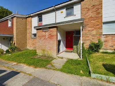 3 Bedroom Terraced House For Sale In Crawley