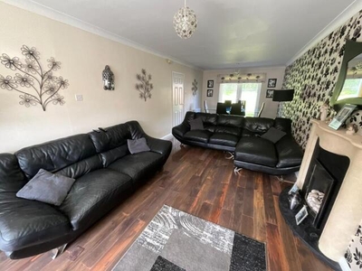 4 Bedroom Detached House For Sale In Jarrow, Tyne And Wear