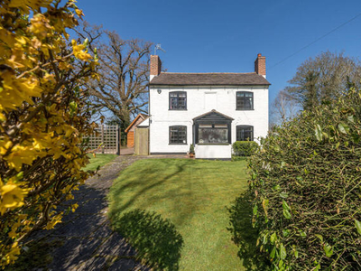 4 Bedroom Detached House For Sale In Ombersley, Droitwich Spa