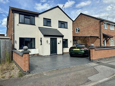 5 Bedroom Detached House For Sale In Rushey Mead