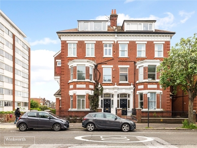 Cromwell Road, Hove, East Sussex, BN3 2 bedroom flat/apartment in Hove