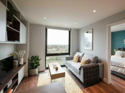 1 Bedroom Apartment For Rent In Woking, Surrey