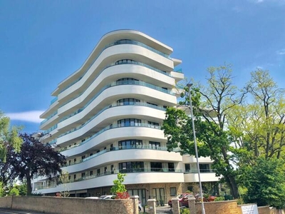 1 Bedroom Apartment For Sale In Poole