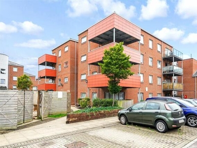 1 Bedroom Apartment For Sale In Serpentine Close, Chadwell Heath