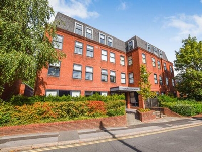 1 Bedroom Flat For Sale In Altrincham, Cheshire