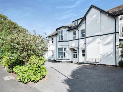 1 Bedroom Ground Floor Flat For Sale In Bournemouth