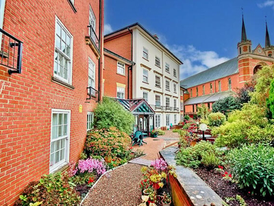 1 Bedroom Retirement Property For Sale In Worcester