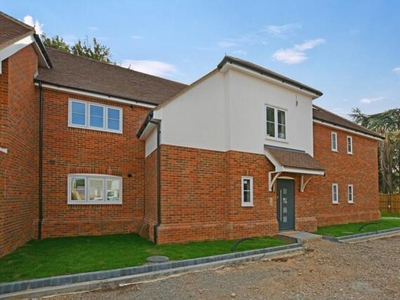 2 Bedroom Apartment For Sale In Amersham