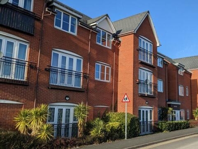 2 Bedroom Apartment For Sale In Evesham, Worcestershire
