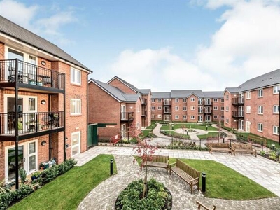 2 Bedroom Apartment For Sale In High View, Bedford