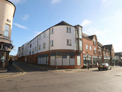 2 Bedroom Apartment For Sale In Hinckley, Leicestershire